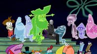 Die Patrick Star Show – Hinter: FlimFlam Brothers (2. und 3.v.l.), Flying Dutchman (4.v.l.), Nosferatu (m.), Granny Tentacles (3.v.r.), Squidina (2.v.r.), Patrick (r.)