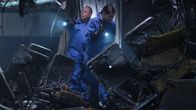 Mayday - Alarm im Cockpit – Bei der Landung eines taiwanesischen Linienflugs erschüttert plötzlich eine Explosion das Flugzeug und ein großes Feuer flammt auf. Das Flugzeug ist völlig verkohlt.