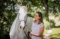 Beste Freunde - das Tiermagazin – Moderatorin Andrea Schlager