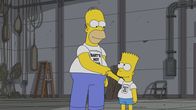 Die Simpsons – Homer (l.); Bart (r.)