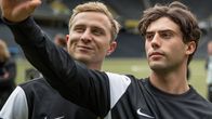 Mario – Die Rivalen verlieben sich ineinander, v.li.: Max Hubacher als Mario und Aaron Altaras als Leon.