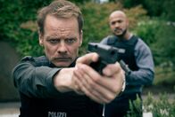 Tatort – Otto Pösken (Malick Bauer, r) und Daniel Kossik (Stefan Konarske, l) sind gemeinsam im Einsatz.