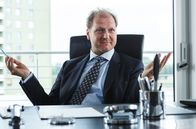 Rentnercops – Otto Clausner (Guido Renner) kann den Ermittlern nicht weiterhelfen.
