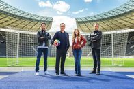 ran Fußball – v.l.n.r.) Matthias Killing; Matthias Opdenhövel; Andrea Kaiser; Wolff-Christoph Fuss