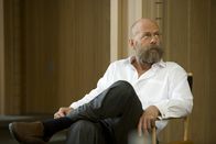 Inside Hollywood – Filmstar Bruce Wiilis (als er selbst) beschließt , in Bens nächstem Film unbedingt mit Vollbart und Bierbauch auftreten zu wollen und gefährdet damit das Projekt…