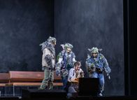 Die Zauberflöte – Ludwig Mittelhammer (Papageno) und Schüler der Opernschule der Wiener Staatsoper.