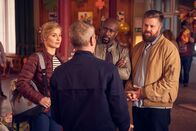 Die Läusemutter – Pina Kühr (Hannah Weihrauch), Michael Kessler (Stefan), Jerry Kwarteng (Jerome Fischer), Andreas Birkner (Walter Weimann).