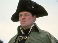 Die Bounty – ARD DIE BOUNTY (the bounty), USA 1984, Regie Roger Donaldson Uhr im Ersten. Der erfahrene Seemann William Bligh (Anthony Hopkins), Kapitän der Bounty, sticht 1787 mit seiner Mannschaft in See und nimmt Kurs auf Tahiti. Im Auftrag der Britischen Krone soll er Setzlinge des Affenbrotbaums am Bord nehmen. Doch aufgrund einer seemännischnen Fehlentscheidung verzögert sich die Mission beträchtlich.