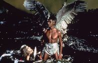 Barbarella – Barbarella (Jane Fonda), Pygar (John Phillip Law).