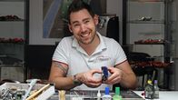 Der Modellbauer - Perfektion aus Leidenschaft – Michael Niemas in seiner Werkstatt im hessischen Biebesheim am Rhein.
