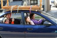 The Middle – (v.l.n.r.) Axl (Charlie McDermott); Brick (Atticus Shaffer); Sue (Eden Sher); Frankie (Patricia Heaton)