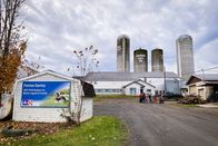 Auf und davon – Auf und davon Staffel 16 Folge 2 Die Ferme Gerise werden Steinmanns in zwei Jahren übernehmen. 2025 Copyright: SRF