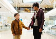 Extant – Pierce Gagnon (Ethan Woods), Halle Berry (Molly Woods).