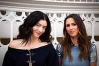 aspekte extra – Lorde (l.) und Salwa Houmsi (r.)