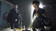 FBI: Special Crime Unit – (v.l.n.r.) Omar Adom Zidan (Zeeko Zaki); Maggie Bell (Missy Peregrym)