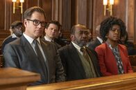 Bull – (v.l.n.r.) Dr. Jason Bull (Michael Weatherly); Benny Colón (Freddy Rodríguez); Willie Lambert (Ben Vereen); Sasha Lambert (Ashley Bryant)