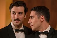 Velvet – Mateo Ruiz (Javier Rey, l.); Alberto Márquez (Miguel Ángel Silvestre, r.)