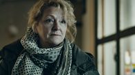 Arctic Circle - Der unsichtbare Tod – Elina Kautsalo (Susanna Haavisto) macht sich große Sorgen um ihre Tochter Marita.