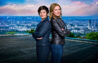 SOKO Linz – (v.li.): Joe Haizinger (Katharina Stemberger), Biggi Obergschwendter (Angelika Niedetzky).