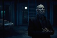 The Strain – (4. Staffel) - Nachdem die Welt in der Dunkelheit versunken ist, können die Strigoi auch tagsüber die Welt unsicher machen und dem Master (Jonathan Hyde) gelingt es, seine Herrschaftsbestrebungen weiter voranzutreiben ...