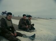 Dunkirk – Harry Styles (Alex), Aneurin Barnard (Gibson), Fionn Whitehead (Tommy).