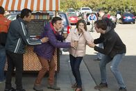 The Middle – L-R: Luke (Corbin Bleu), Brad (Brock Ciarlelli), Sue Heck (Eden Sher) und Aidan (Jackson White)