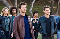 Overdrive – (v.l.) Devin (Gaia Weiss), Andrew Foster (Scott Eastwood), Garrett Foster (Freddie Thorp)