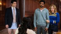 Ghosts – v.li.: Asher Grodman als Trevor, Utkarsh Ambudkar als Jay, Rose McIver als Samantha