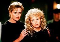 Stargate – Der Antrieb der Prometheus ist kaputt. Samantha Carter (Amanda Tapping) versucht ihn zu reparieren, doch dazu muss das Schiff landen.