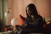 The Last Man on Earth – Nachdem Erica (Cleopatra Coleman) eröffnet hat, dass sie schwanger ist, versucht Phil mit ihr zu reden, doch die gesamte Gruppe stellt sich schützend vor die werdende Mutter. Wie soll das nur enden?
