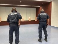 Servus Reportage – Zwei Polizisten bei der Schießübung