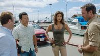 Hawaii Five-0 – Während sich Grover gezwungen sieht, bei einem 100-Millionen-Dollar-Raub behilflich zu sein, um seine entführte Tochter zurückzubekommen, müssen Danny (Scott Caan, l.), Steve (Alex O'Loughlin, r.), Chin (Daniel Dae Kim, 2.v.l.) und Kono (Grace Park, 2.v.r.) feststellen, dass Wo Fat aus dem Gefängnis ausgebrochen ist ...