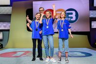1, 2 oder 3 – Das Rateteam aus Kempten/Deutschland mit Elton.