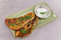 Silvia kocht – „Naan Brot & Tsatsiki“.