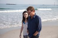 Stuck in Love. – L-R: Samantha Borgens (Lily Collins) und Bill Borgens (Greg Kinnear)