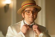 Rocketman – Legt Wert auf sein Äusseres: Taron Egerton als Elton John