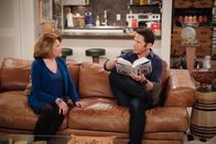 9JKL – Judy (Linda Lavin, l.); Josh (Mark Feuerstein, r.)