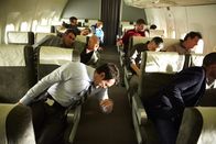 Mayday - Alarm im Cockpit – Drama über den Wolken: Die russische Maschine Jakowlew Jak-42 stürzt kurz nach ihrem Start in einer Seitenmündung der Wolga ab - an Board befindet sich die gesamte Mannschaft des Eishockeyclubs Lokomotive Jaroslawl.