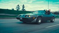 Arthouse Kino: Cop Secret – Voll in seinem Element: der Cop Bússi (Auđunn Blöndal) liebt schnelle Autos