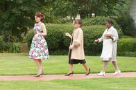 The Help – "THE HELP" TH-097 (left to right) Bryce Dallas Howard is Hilly Holbrook, Sissy Spacek is Missus Walters and Octavia Spencer is Minny Jackson in DreamWorks Pictures' drama, "The Help", based on the New York Times best-selling novel by Kathryn Stockett set in Jackson, Mississippi in 1963. Ph: Dale Robinette Â