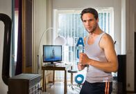 Akte Ex – ARD HEITER BIS TÖDLICH - AKTE EX II. Staffel (8 neue Folgen), Folge 15 "Kleinvieh macht auch Mist"50 Uhr im Ersten. Lukas Hundt (Oliver Franck) ist eifersüchtig auf Katzers Freund und verstärkt seine Trainingseinheiten.