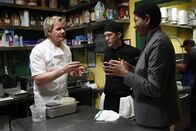In Teufels Küche mit Gordon Ramsay – Sind die Besitzer des Kingston Cafés wirklich bereit sich auf die Veränderungsvorschlage von Sternekoch Gordon Ramsay (l.) einzulassen?