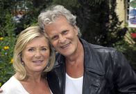 Was glücklich macht – Ein echtes Traumpaar: Charlotte (Jutta Speidel) und Peter (Peter Sattmann).
