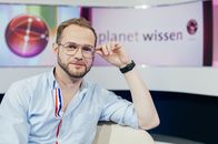 Planet Wissen – Moderator Rainer Maria Jilg.