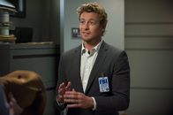 The Mentalist – Wird vor eine Grand Jury vorgeladen: Patrick Jane (Simon Baker) wird verdächtigt, vor etlichen Jahren einen Mord begangen zu haben ...