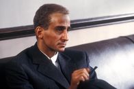 Oppenheimer – Robert Oppenheimer (Sam Waterston)