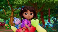 Dora – v.li.: Boots, Dora