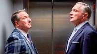 Walking on Sunshine – Robert Palfrader (Otto Czerny-Hohenburg), Bernhard Schir (Hilmar Graumann).