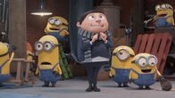 Minions 2: Auf der Suche nach dem Mini-Boss – l-r: Kevin (Pierre Coffin), Gru (Steve Carell), Bob (Pierre Coffin), Stuart (Pierre Coffin)