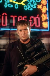 Sniper 3 – Becketts (Tom Berenger) bester Freund, Paul Finnegan, ist zu einer Bedrohung für Amerika geworden. Er soll ihn ausschalten.